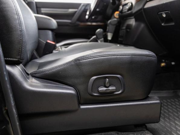 Mitsubishi Pajero IV с пробегом 2011 года, цена 2 390 000 рублей, 141002 км, внедорожник, Автокод Объявления