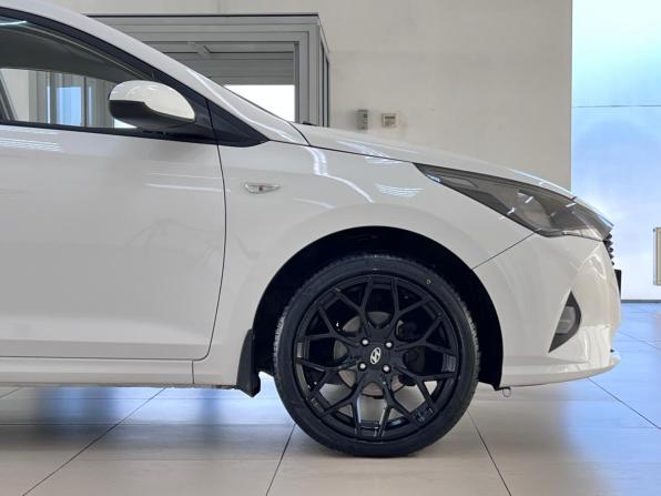Hyundai Solaris II Рестайлинг с пробегом 2021 года, цена 1 550 000 рублей, 94677 км, седан, Автокод Объявления
