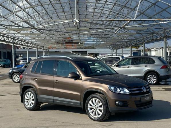 Volkswagen Tiguan I Рестайлинг с пробегом 2016 года, цена 1 945 000 рублей, 28220 км, внедорожник, Автокод Объявления