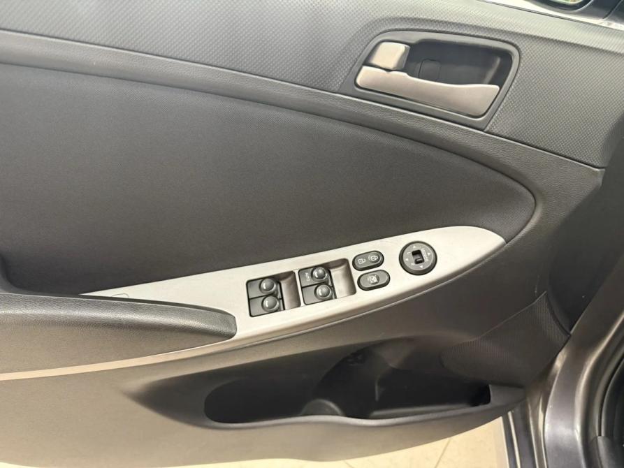 Hyundai Solaris I Рестайлинг Москва  - изображение 15