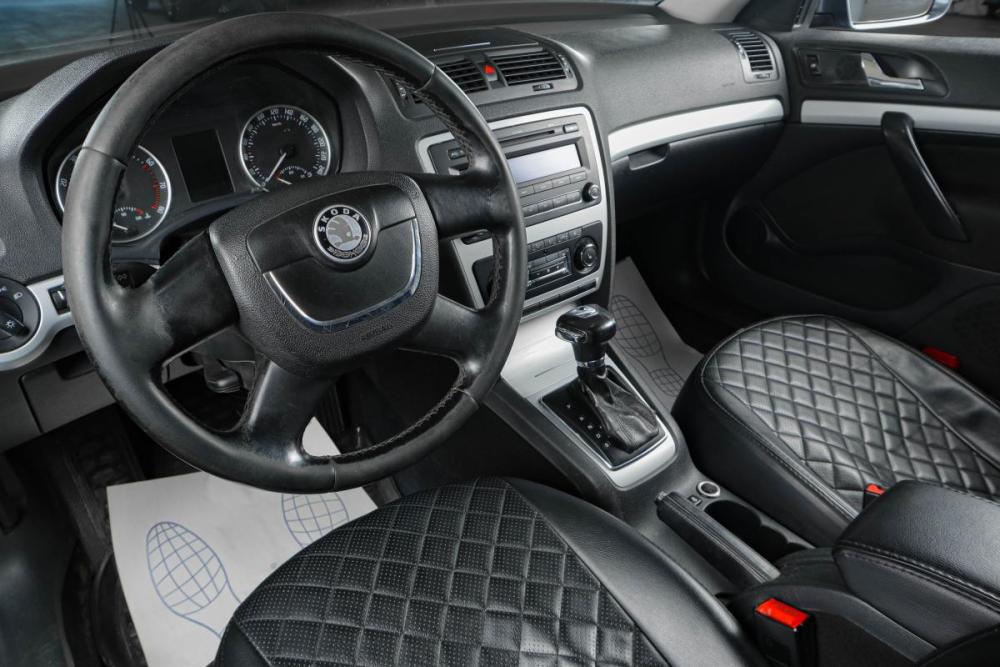 Skoda Octavia II (A5) Рестайлинг Тюмень  - изображение 8