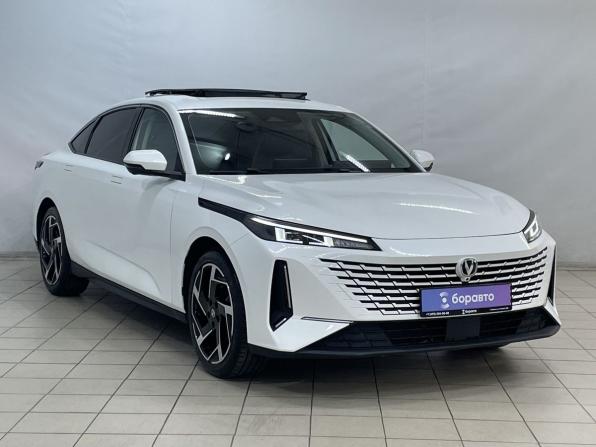 Changan Lamore с пробегом 2023 года, цена 1 950 000 рублей, 23020 км, седан, Автокод Объявления