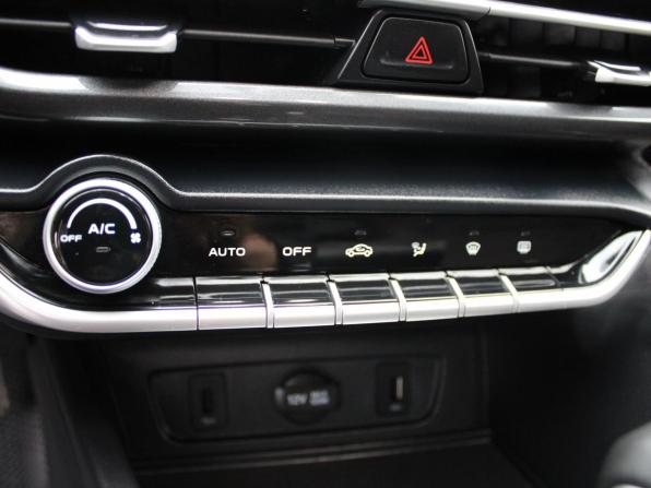 Changan Eado Plus с пробегом 2024 года, цена 1 639 000 рублей, 29300 км, седан, Автокод Объявления