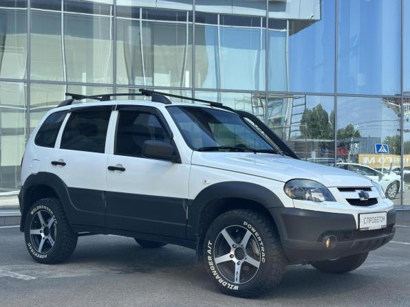 Chevrolet Niva I Рестайлинг с пробегом 2020 года, цена 787 000 рублей, 105901 км, внедорожник, Автокод Объявления