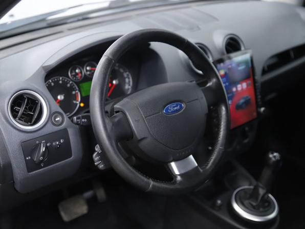 Ford Fusion I Рестайлинг с пробегом 2007 года, цена 370 000 рублей, 169304 км, хэтчбек, Автокод Объявления