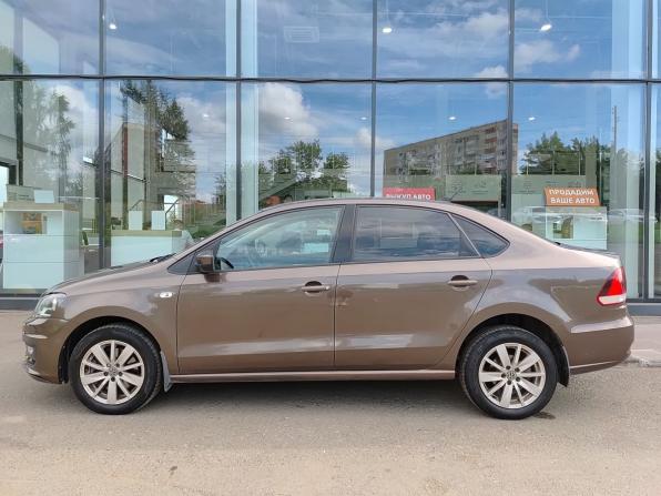 Volkswagen Polo V Рестайлинг с пробегом 2017 года, цена 1 095 000 рублей, 97452 км, седан, Автокод Объявления