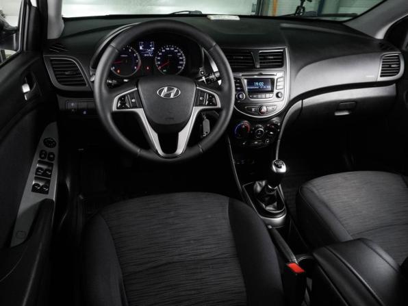 Hyundai Solaris I Рестайлинг с пробегом 2015 года, цена 1 125 000 рублей, 134316 км, седан, Автокод Объявления