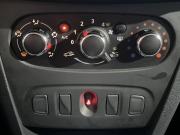 Renault Logan II Рестайлинг Курск  - изображение 28