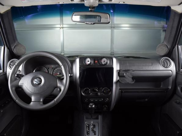Suzuki Jimny III Рестайлинг 1 с пробегом 2005 года, цена 2 499 997 рублей, 198015 км, внедорожник, Автокод Объявления