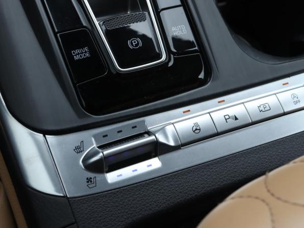 Kia Carnival IV с пробегом 2020 года, цена 3 680 000 рублей, 117000 км, минивэн, Автокод Объявления