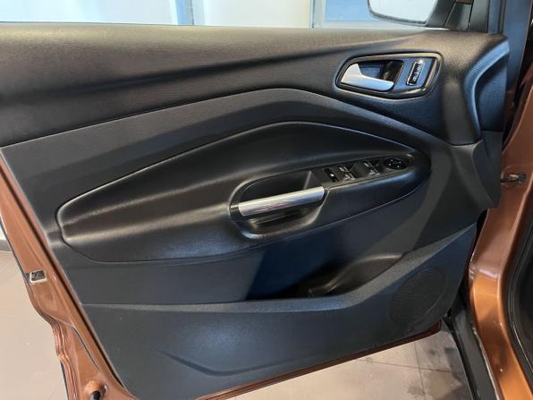 Ford Kuga II с пробегом 2016 года, цена 1 695 000 рублей, 96879 км, внедорожник, Автокод Объявления