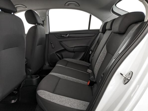 Skoda Rapid II с пробегом 2021 года, цена 1 360 000 рублей, 118485 км, лифтбек, Автокод Объявления