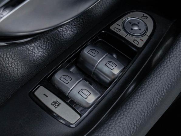 Mercedes-Benz E-Класс V (W213 S213 C238) с пробегом 2018 года, цена 1 850 000 рублей, 304391 км, седан, Автокод Объявления