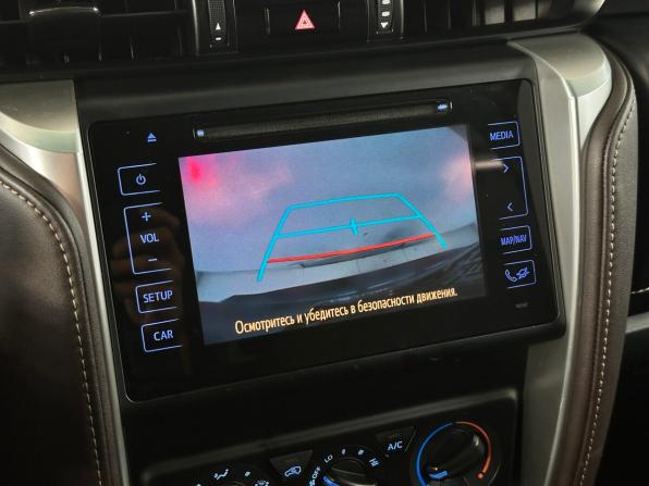 Toyota Fortuner II с пробегом 2018 года, цена 3 120 000 рублей, 182239 км, внедорожник, Автокод Объявления