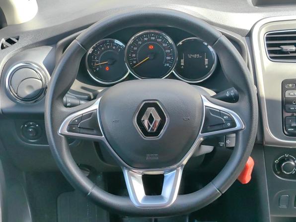 Renault Sandero II Рестайлинг с пробегом 2019 года, цена 1 100 000 рублей, 72000 км, хэтчбек, Автокод Объявления
