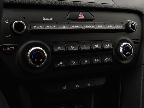 Kia Sportage IV Рестайлинг с пробегом 2021 года, цена 2 490 000 рублей, 48200 км, внедорожник, Автокод Объявления