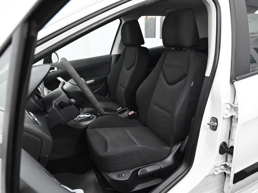 Peugeot 308 I Рестайлинг Москва  - изображение 10