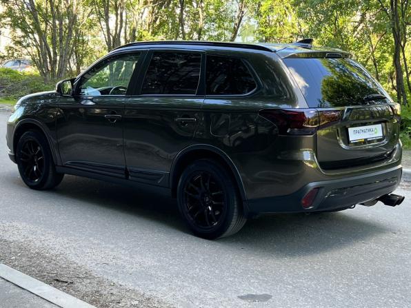 Mitsubishi Outlander III Рестайлинг 3 с пробегом 2020 года, цена 2 099 000 рублей, 131094 км, внедорожник, Автокод Объявления