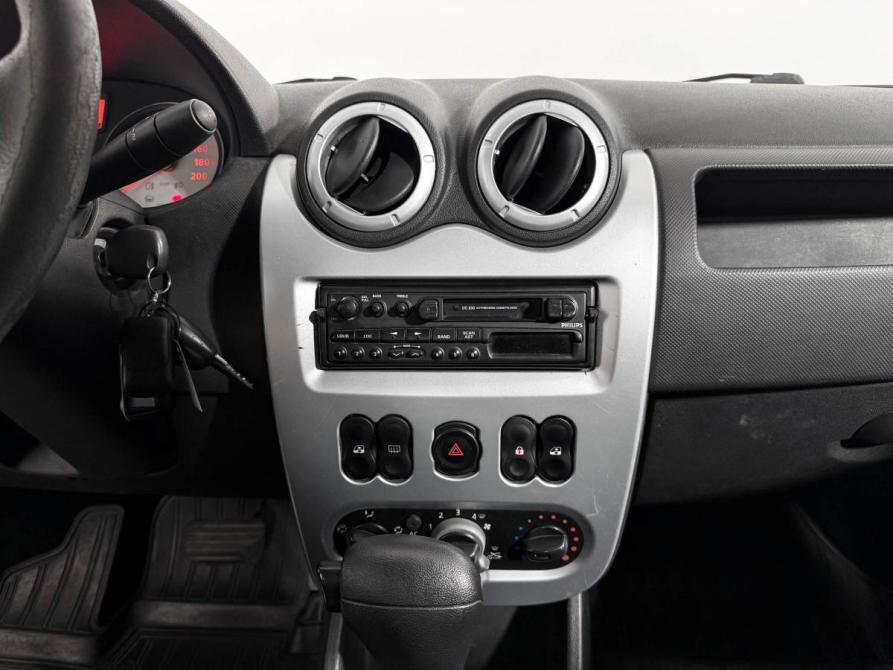 Renault Logan I Рестайлинг Санкт-Петербург  - изображение 17