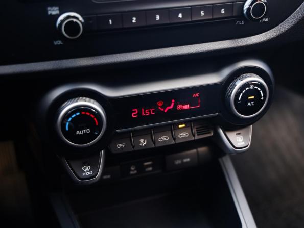 Kia Rio IV с пробегом 2019 года, цена 1 399 782 рубля, 116169 км, хэтчбек, Автокод Объявления