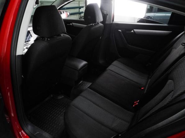 Volkswagen Passat B7 с пробегом 2012 года, цена 979 000 рублей, 215529 км, седан, Автокод Объявления