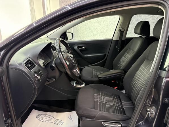Volkswagen Polo V с пробегом 2015 года, цена 965 000 рублей, 137102 км, седан, Автокод Объявления
