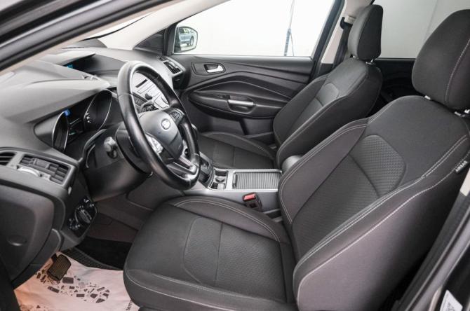 Ford Kuga II Рестайлинг с пробегом 2017 года, цена 1 649 000 рублей, 304694 км, внедорожник, Автокод Объявления