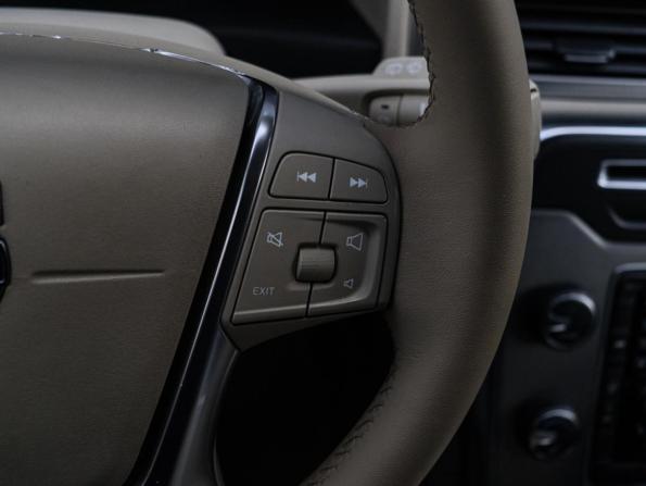 Volvo XC70 II с пробегом 2011 года, цена 1 250 000 рублей, 313884 км, универсал, Автокод Объявления