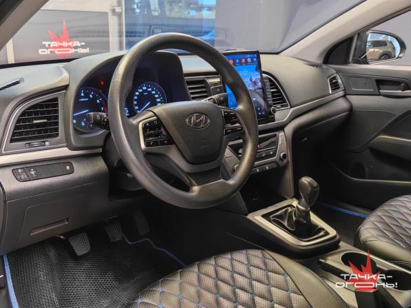 Hyundai Elantra VI (AD) с пробегом 2018 года, цена 1 345 000 рублей, 127929 км, седан, Автокод Объявления