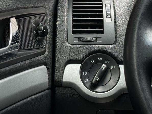 Skoda Octavia II (A5) Рестайлинг с пробегом 2012 года, цена 699 000 рублей, 235000 км, лифтбек, Автокод Объявления