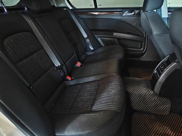 Skoda Superb II Рестайлинг с пробегом 2013 года, цена 1 100 000 рублей, 211140 км, лифтбек, Автокод Объявления