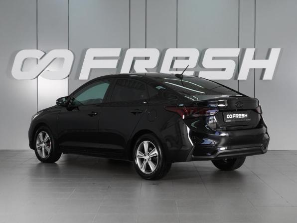 Hyundai Solaris II с пробегом 2018 года, цена 1 599 000 рублей, 96948 км, седан, Автокод Объявления