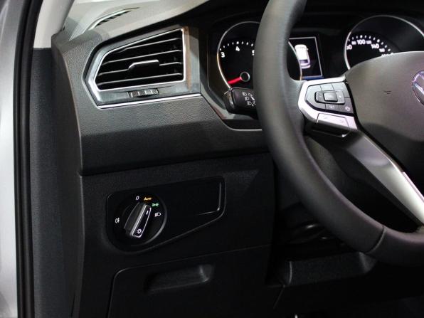 Volkswagen Tiguan II Рестайлинг с пробегом 2020 года, цена 3 139 000 рублей, 59427 км, внедорожник, Автокод Объявления