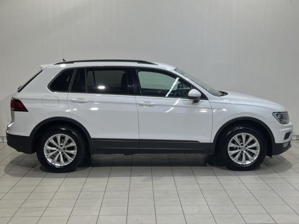 Volkswagen Tiguan II с пробегом 2018 года, цена 1 975 000 рублей, 142834 км, внедорожник, Автокод Объявления