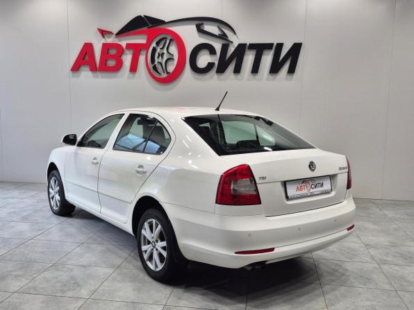 Skoda Octavia II (A5) Рестайлинг с пробегом 2012 года, цена 850 000 рублей, 177968 км, лифтбек, Автокод Объявления