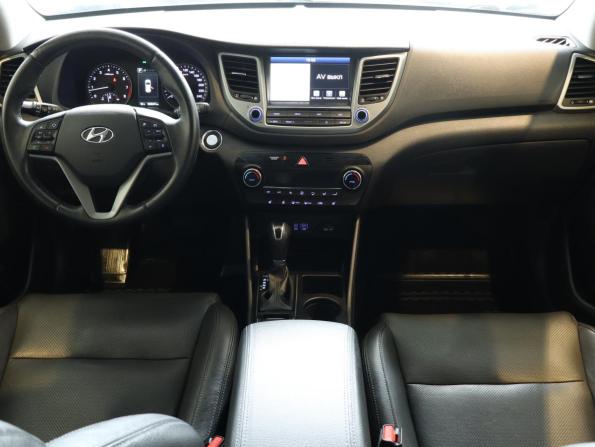 Hyundai Tucson III с пробегом 2017 года, цена 1 650 000 рублей, 169247 км, внедорожник, Автокод Объявления