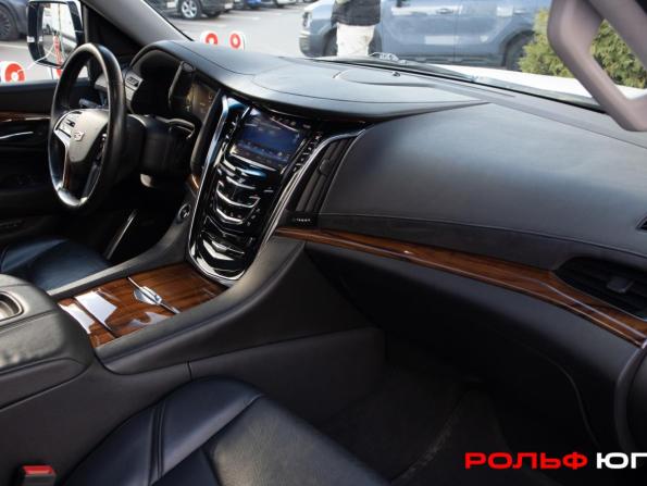 Cadillac Escalade IV с пробегом 2015 года, цена 3 498 000 рублей, 185015 км, внедорожник, Автокод Объявления