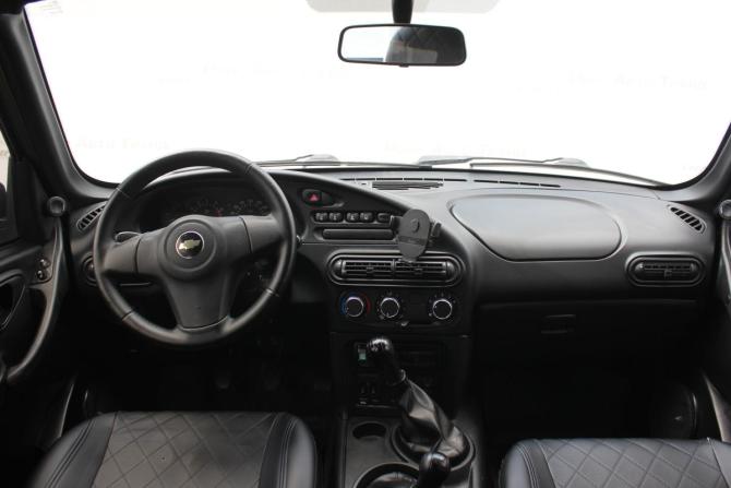 Chevrolet Niva I Рестайлинг с пробегом 2015 года, цена 650 000 рублей, 141405 км, внедорожник, Автокод Объявления