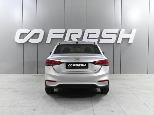 Hyundai Solaris II с пробегом 2019 года, цена 1 349 030 рублей, 171093 км, седан, Автокод Объявления