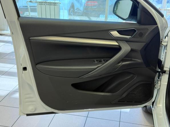 Lada (ВАЗ) Vesta I Рестайлинг (NG) с пробегом 2023 года, цена 1 520 000 рублей, 50000 км, седан, Автокод Объявления