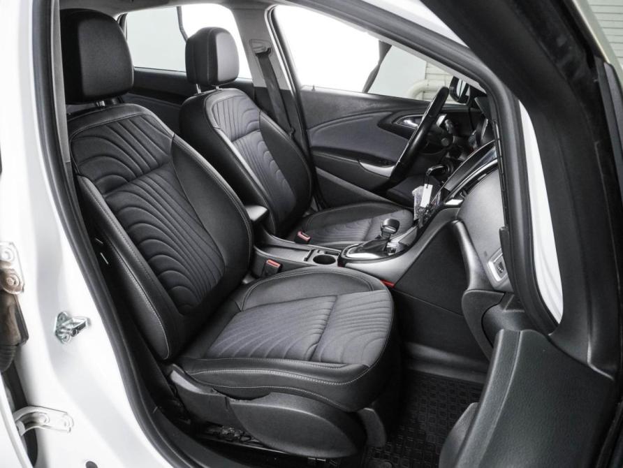 Opel Astra J Рестайлинг Воронеж  - изображение 8