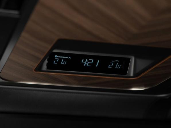 Lexus LM II с пробегом 2025 года, цена 13 895 000 рублей, 12905 км, минивэн, Автокод Объявления