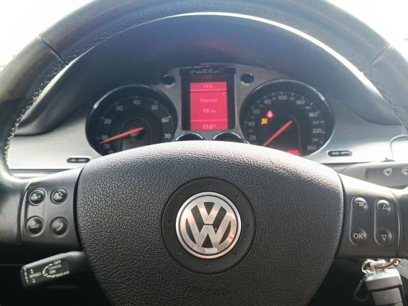 Volkswagen Passat B6 с пробегом 2006 года, цена 490 000 рублей, 311540 км, седан, Автокод Объявления