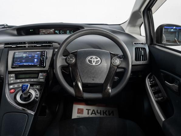 Toyota Prius III Рестайлинг (XW30) с пробегом 2012 года, цена 1 215 300 рублей, 178392 км, лифтбек, Автокод Объявления