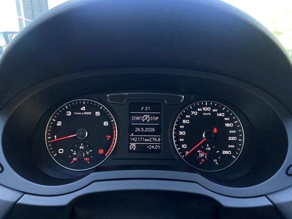 Audi Q3 I (8U) Рестайлинг с пробегом 2015 года, цена 1 965 000 рублей, 142171 км, внедорожник, Автокод Объявления