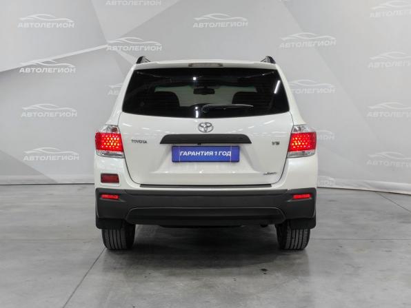 Toyota Highlander II (XU40) Рестайлинг с пробегом 2012 года, цена 2 350 000 рублей, 258480 км, внедорожник, Автокод Объявления