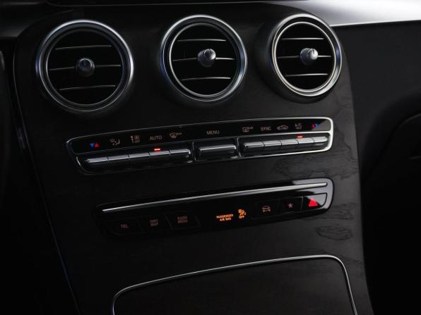 Mercedes-Benz GLC I (X253) Рестайлинг с пробегом 2019 года, цена 3 549 977 рублей, 74233 км, внедорожник, Автокод Объявления