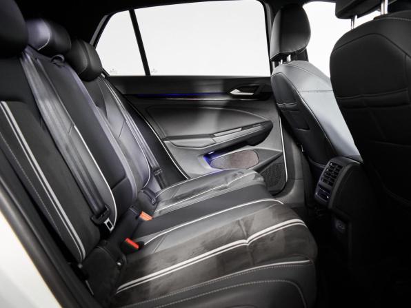 Volkswagen Golf VIII с пробегом 2021 года, цена 2 815 000 рублей, 53100 км, хэтчбек, Автокод Объявления