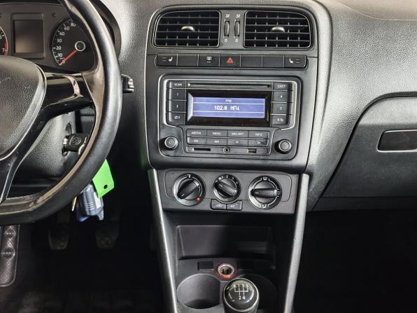 Volkswagen Polo V Рестайлинг с пробегом 2015 года, цена 919 000 рублей, 151133 км, седан, Автокод Объявления