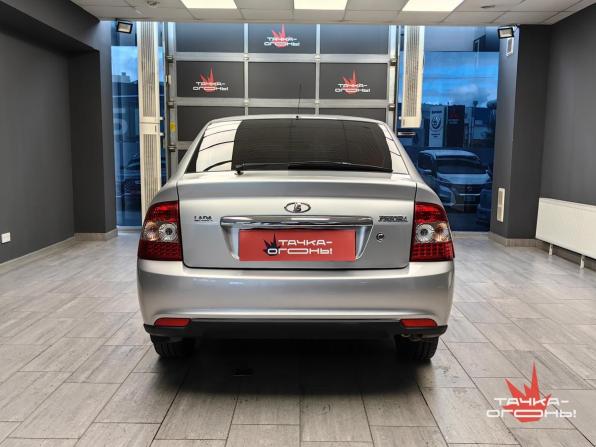 Lada (ВАЗ) Priora I Рестайлинг с пробегом 2015 года, цена 418 000 рублей, 176000 км, хэтчбек, Автокод Объявления